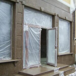 Фасад з Межиріцького граниту