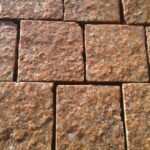 Бруківка з червоного Корецького граніту Rosa Raveno 20x20x3
