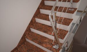 Плинтус для лестницы из Лезниковского гранита