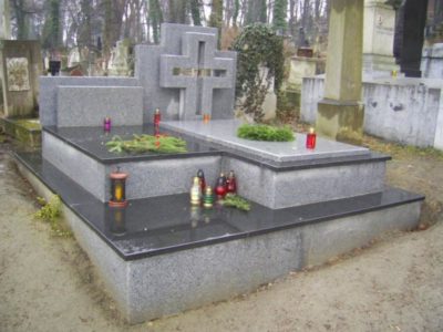 Пам'ятник з граніту - Личаківське кладовище